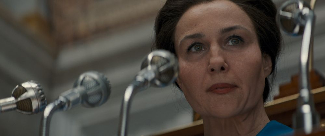 Elsa Zylberstein en Simone, la Mujer del siglo