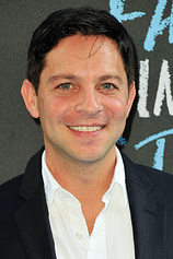 photo of person Scott Neustadter