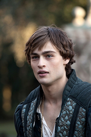 Douglas Booth en Romeo and Juliet