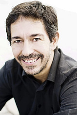 picture of actor Jemi Paretas