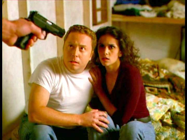 Allelon Ruggiero y Melissa Ponzio en Terror en el Green