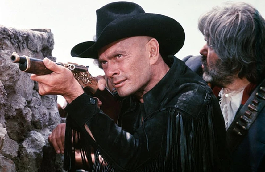 Yul Brynner y Ignazio Spalla en adios-sabata