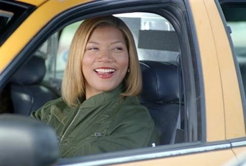 Queen Latifah en Taxi. Derrape Total