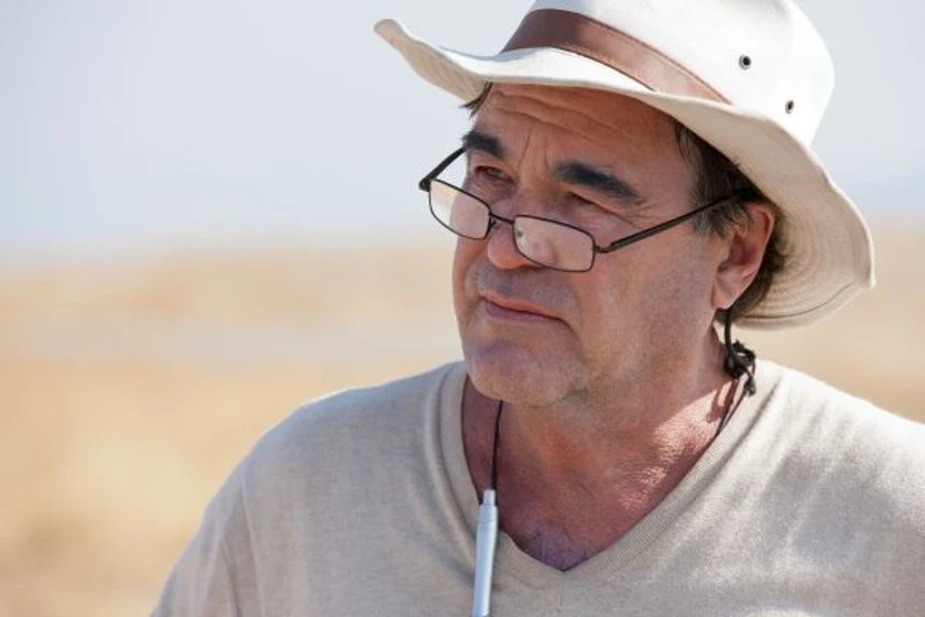 Oliver Stone en salvajes-2012