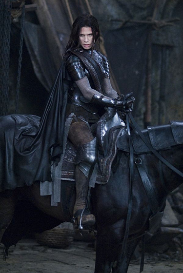 Rhona Mitra en Underworld: La rebelión de los licántropos