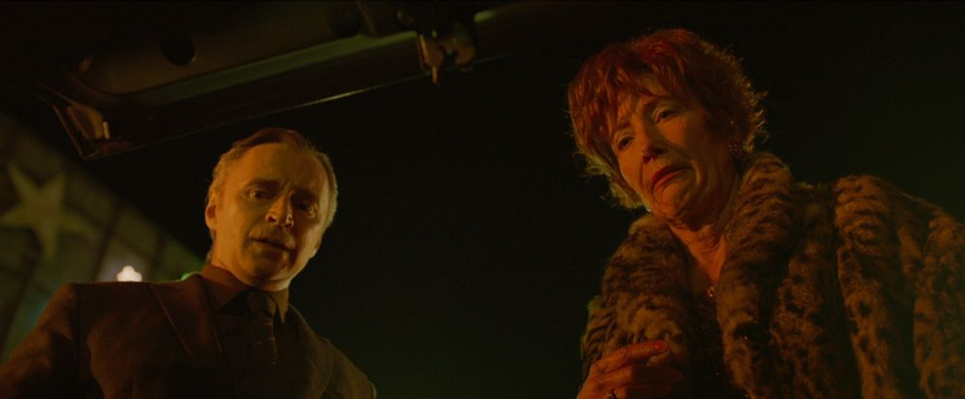 Robert Carlyle y Emma Thompson en La Leyenda de Barney Thomson