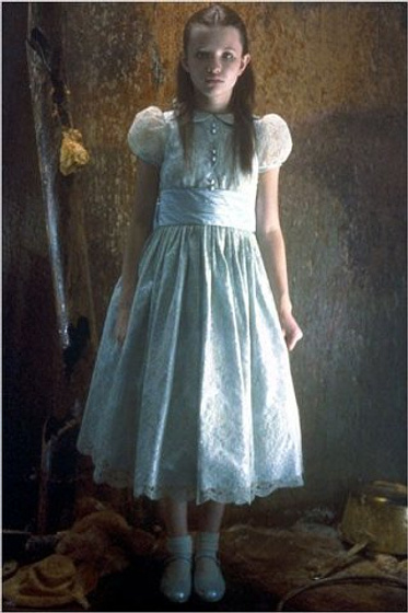 Emily Browning en Ghost Ship. Barco Fantasma