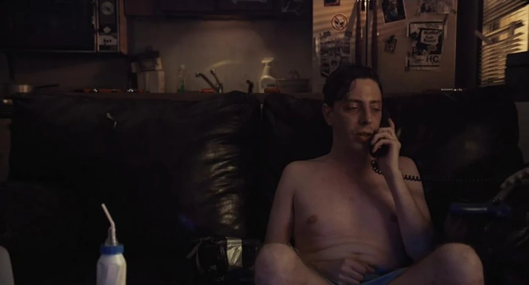 Joshua Burge en relaxer