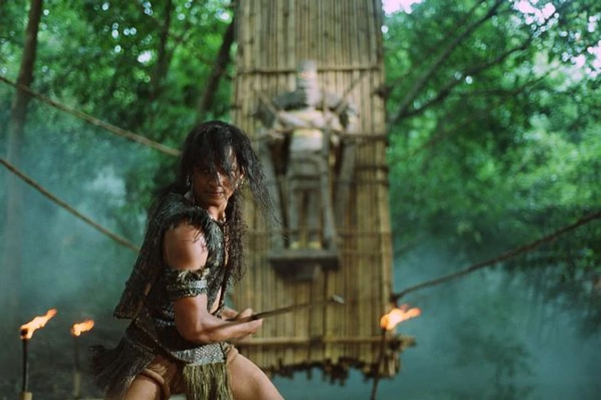 Tony Jaa en Ong bak 2: La leyenda del Rey elefante