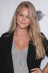 photo of person Esti Ginzburg