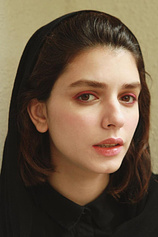 picture of actor Ainaz Azarhoush
