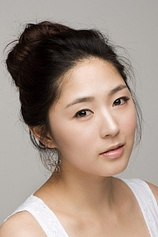 picture of actor Yoon Chae-yeong