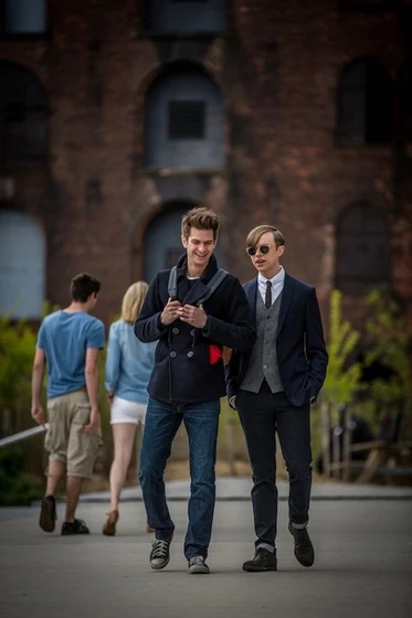 Andrew Garfield y Dane DeHaan en The Amazing Spider-Man 2: El Poder de Electro