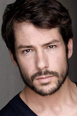 picture of actor Alejandro Albarracín