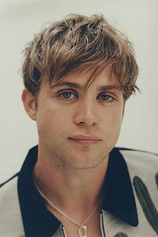 picture of actor Leo Woodall