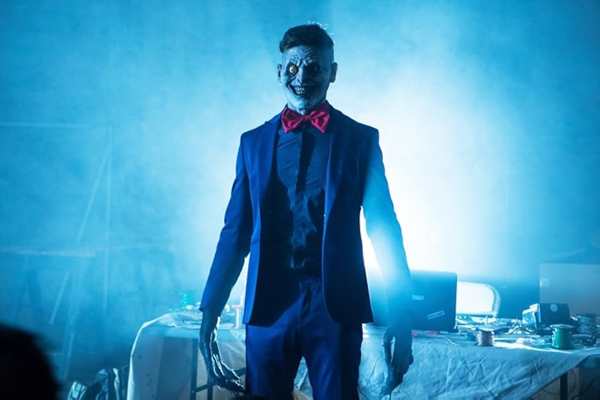 Jordan Essoe en bedeviled