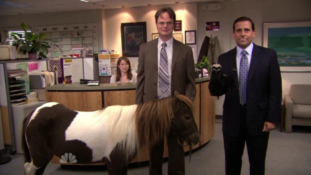 Michael C. Hall y Rainn Wilson en The Office