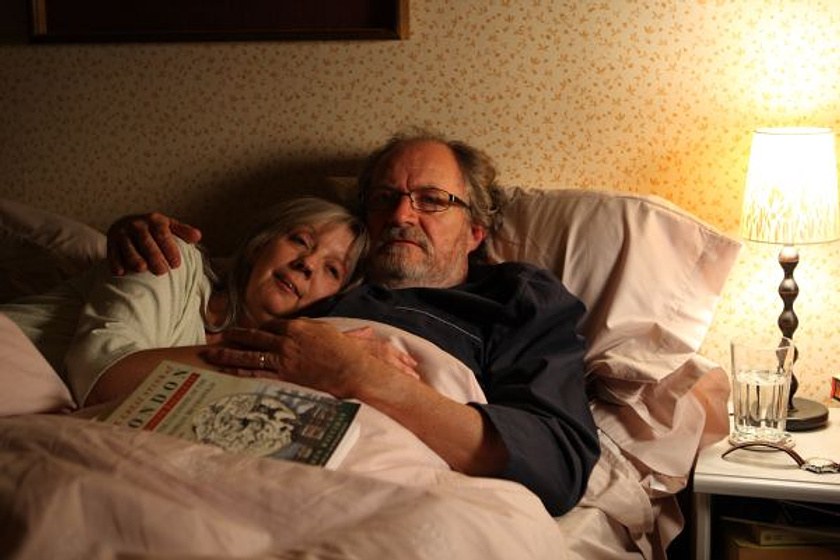 Jim Broadbent y Ruth Sheen en Another Year