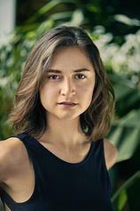 picture of actor Isabella Nefar