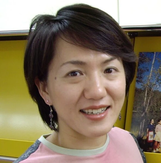 Naoko Ogigami en glasses