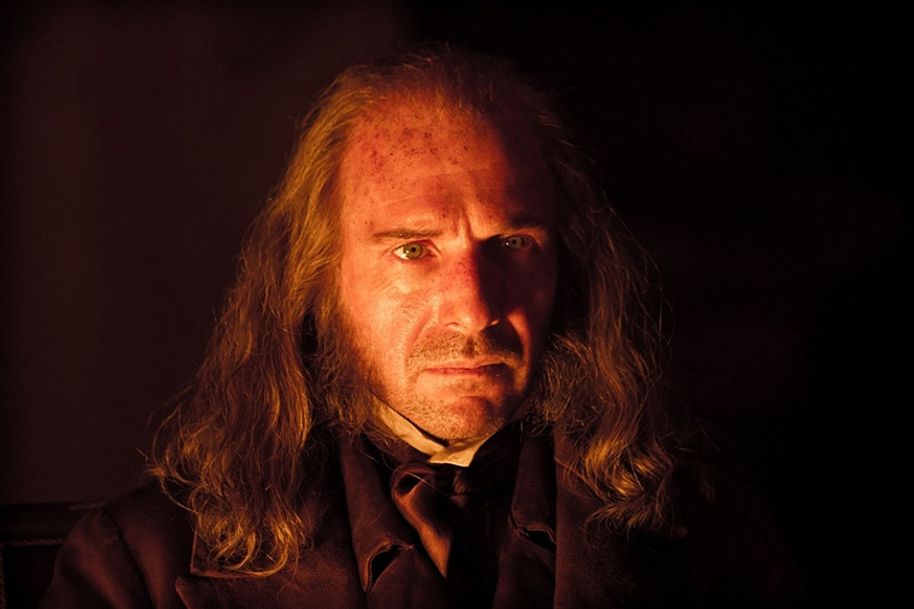 Ralph Fiennes en Grandes Esperanzas