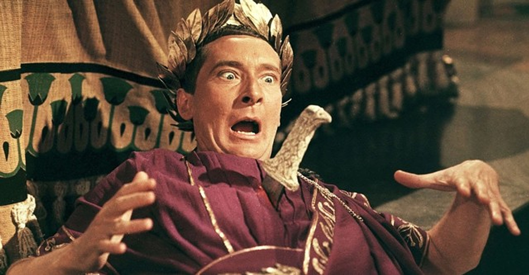 Kenneth Williams en Cuidado con Cleopatra