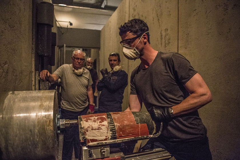 Matthew Goode y David Calder en Un Golpe a la inglesa