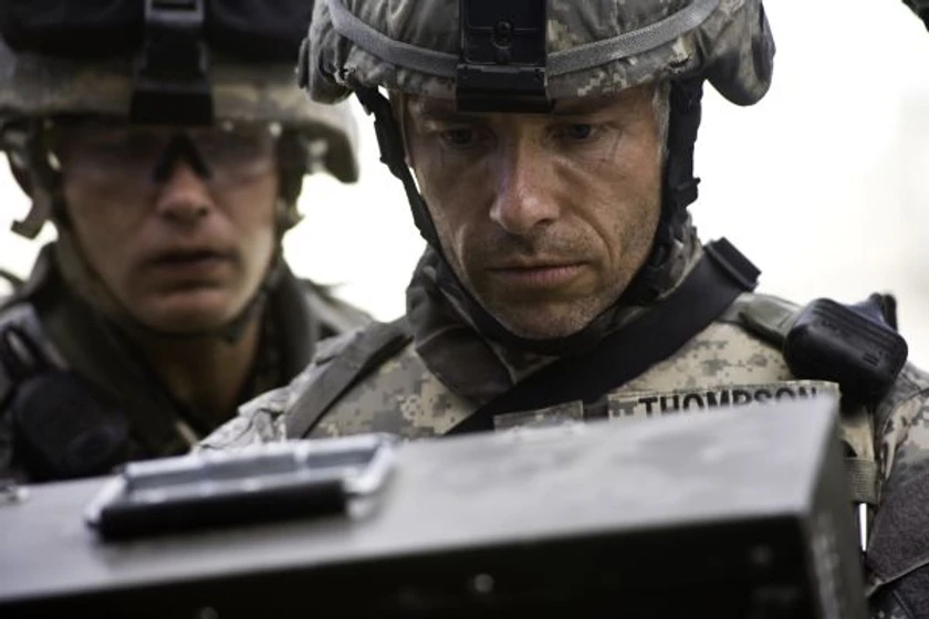 Guy Pearce en en-tierra-hostil
