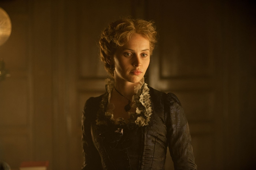 still of movie The Invisible Woman