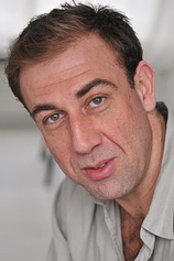 picture of actor Norbert Ferrer