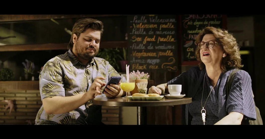 Brays Efe y Carmen Alcayde en paella-today