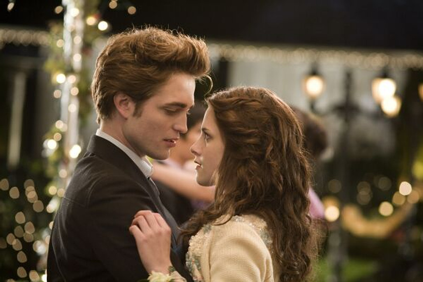Kristen Stewart y Robert Pattinson en Crepúsculo