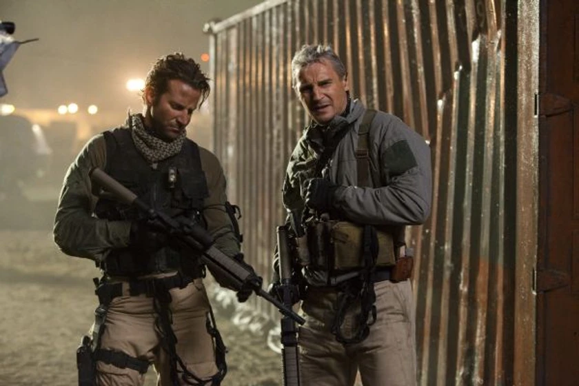 Liam Neeson y Bradley Cooper en el-equipo-a