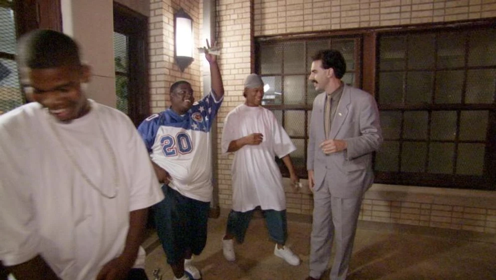 Sacha Baron Cohen en borat-el-segundo-mejor-reportero-del-glorioso-pais-kazajistan-viaja-a-america