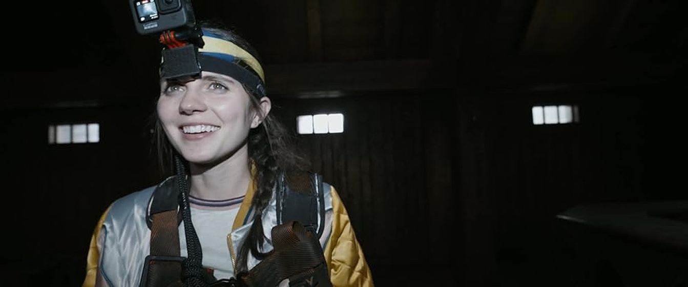 Emily Bader en Paranormal Activity: Allegados