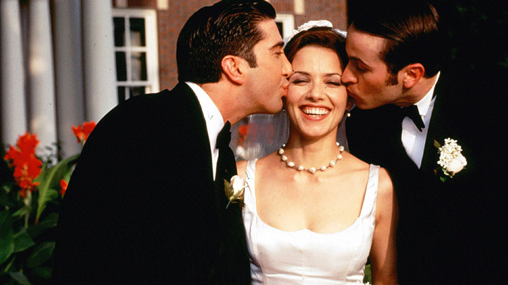 Jason Lee, Mili Avital y David Schwimmer en besame-tonto-1998