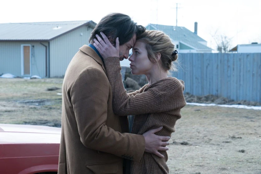 Keanu Reeves y Ana Ularu en siberia