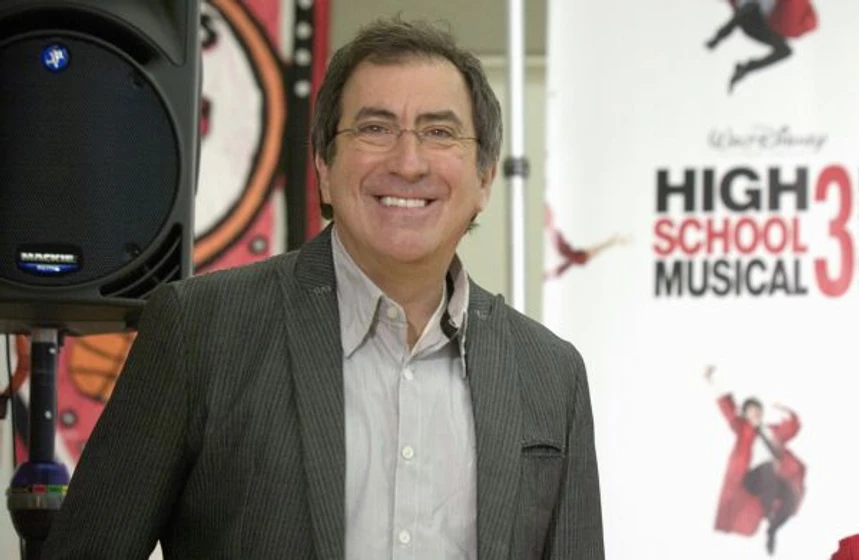 Kenny Ortega en High School Musical 3. Fin de Curso (Presentación del rodaje (Mayo 2008))