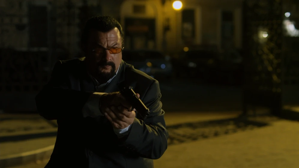 Steven Seagal en muy-duro-de-matar