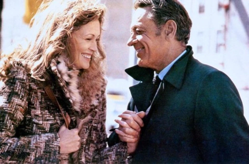 Faye Dunaway y William Holden en network-un-mundo-implacable