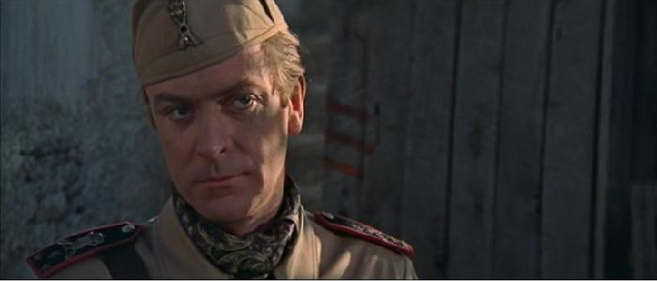 Michael Caine en Mercenarios sin Gloria