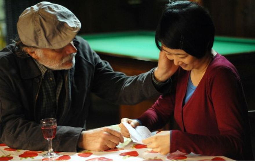 Rade Serbedzija y Tao Zhao en La Pequeña Venecia (Shun Li y el poeta)