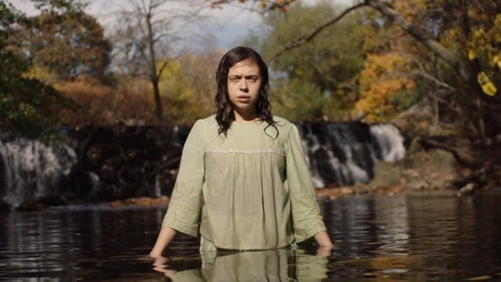 Bel Powley en wildling