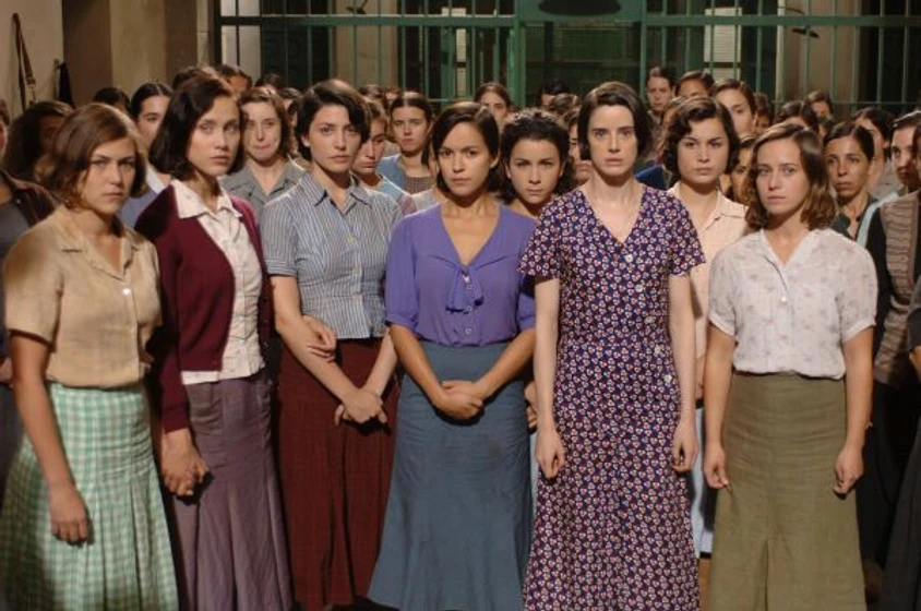 Verónica Sánchez, Pilar López de Ayala, Marta Etura, Teresa Hurtado de Ory y Bárbara Lennie en las-13-rosas