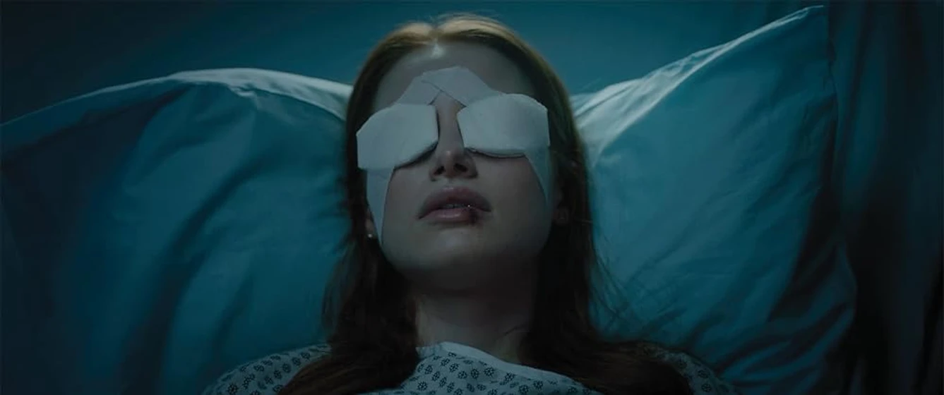 Madelaine Petsch en sightless