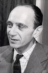 photo of person Paul Dehn