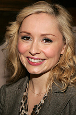 picture of actor Nina Siemaszko