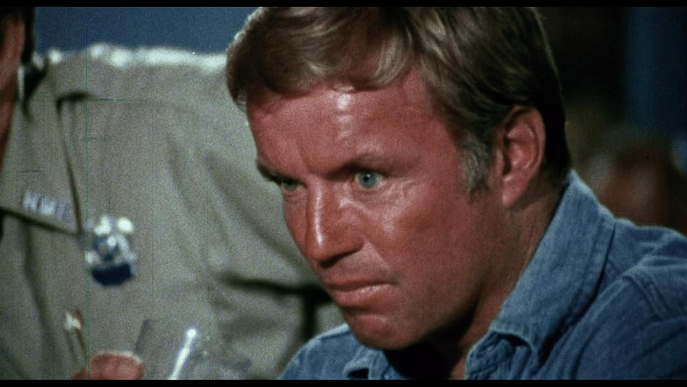 Richard Jaeckel en mako-el-tiburon-de-la-muerte
