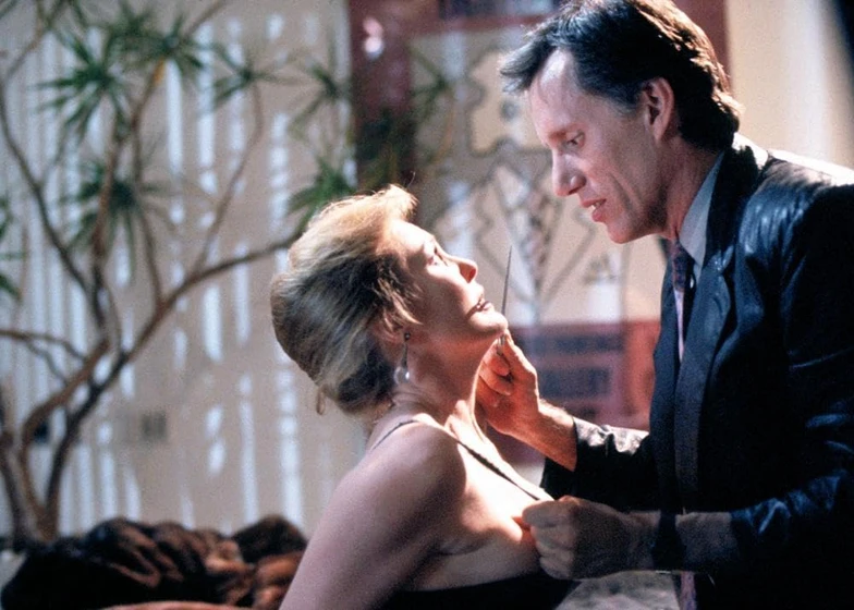 James Woods y Victoria Tennant en best-seller