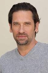 picture of actor Roger Howarth